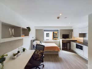 bedroom - click for photo gallery